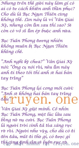 hai-thai-nam-bao-tong-tai-bay-duoc-vo-ngoan-449-0