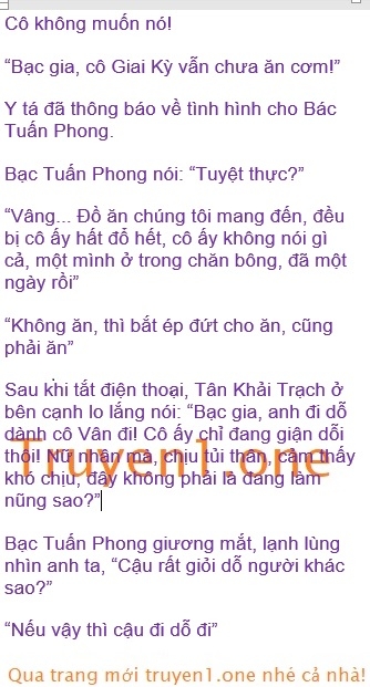 hai-thai-nam-bao-tong-tai-bay-duoc-vo-ngoan-832-0